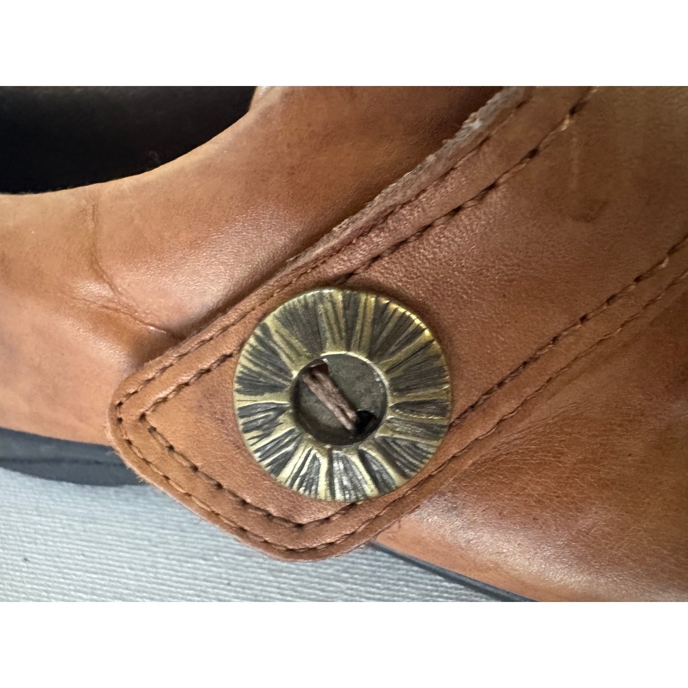 Clarks Artisan Kessa Alcove Womens 10 M Tan Leather Button Loafers 26066521 - Picture 7 of 10
